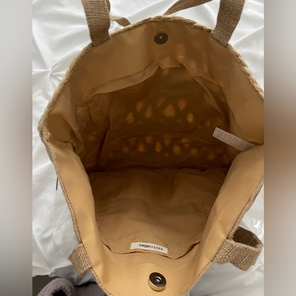 Jute Beach Tote - Picture 6 of 11